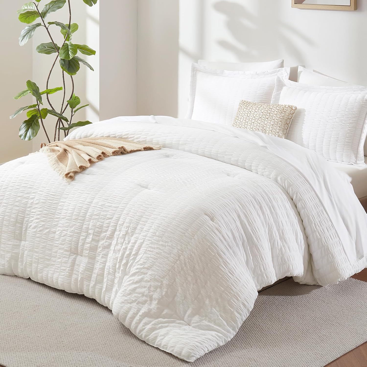 Queen Comforter Set Deal: Save 26% at Store