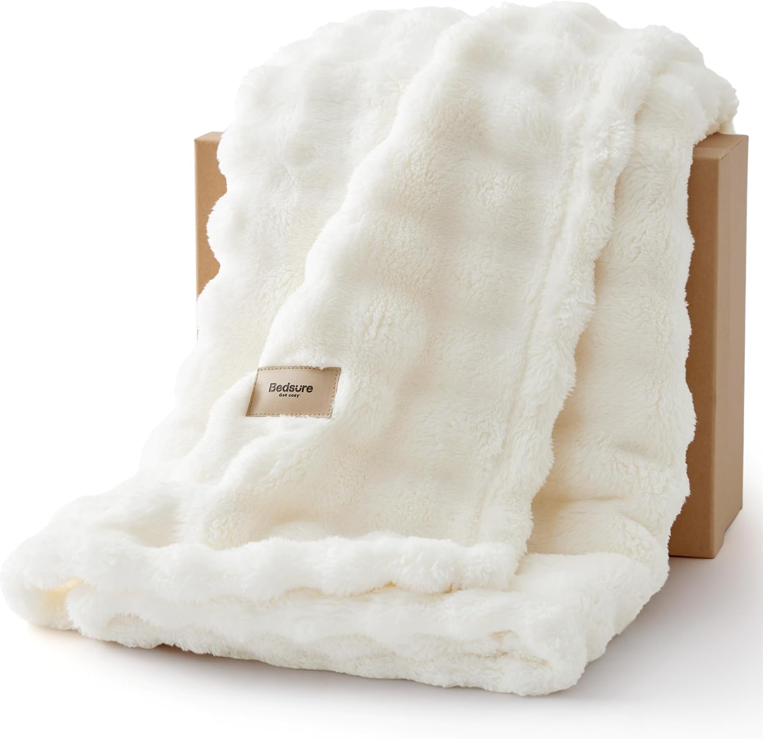 Bedsure 3D Fleece Bubble Blanket just $8.89 at Amazon