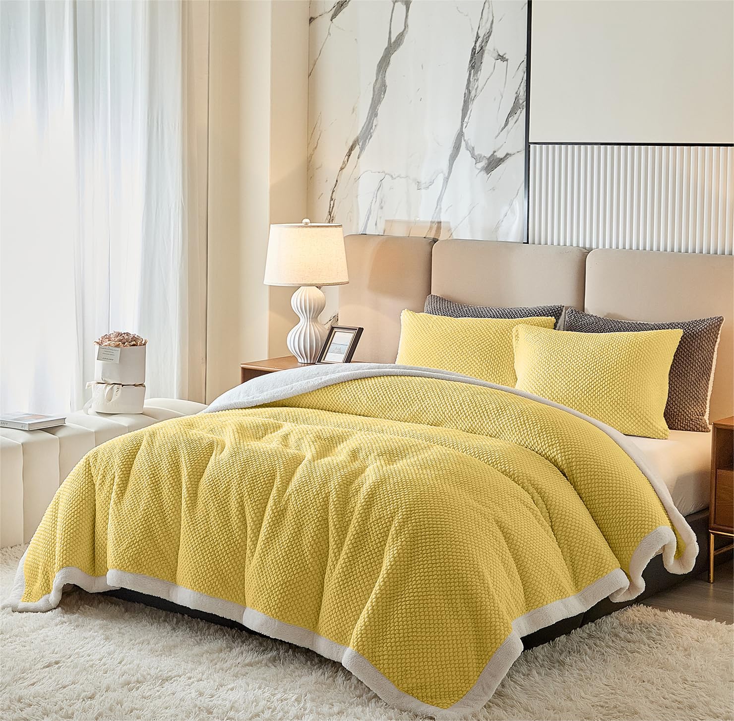 Luxury Flannel Fleece Sherpa Blanket Queen Size just $14.99 at Amazon