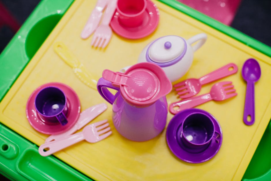 $18.xx Melissa & Doug Wooden Pizza Party Play Set 36 Topping deal at Amazon