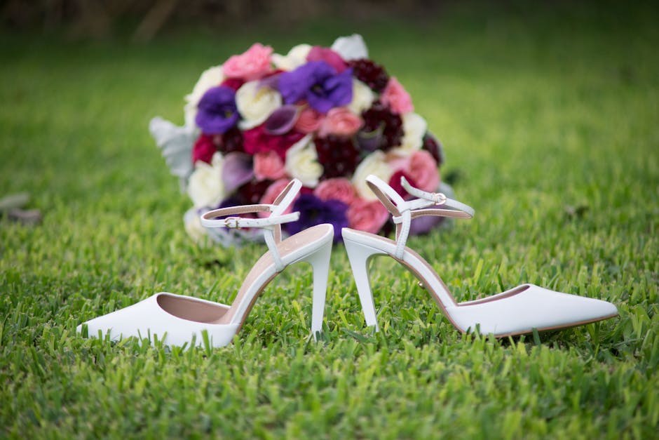 Macy’s Bouquet of Deals – 40% Off Sam Edelman Today!