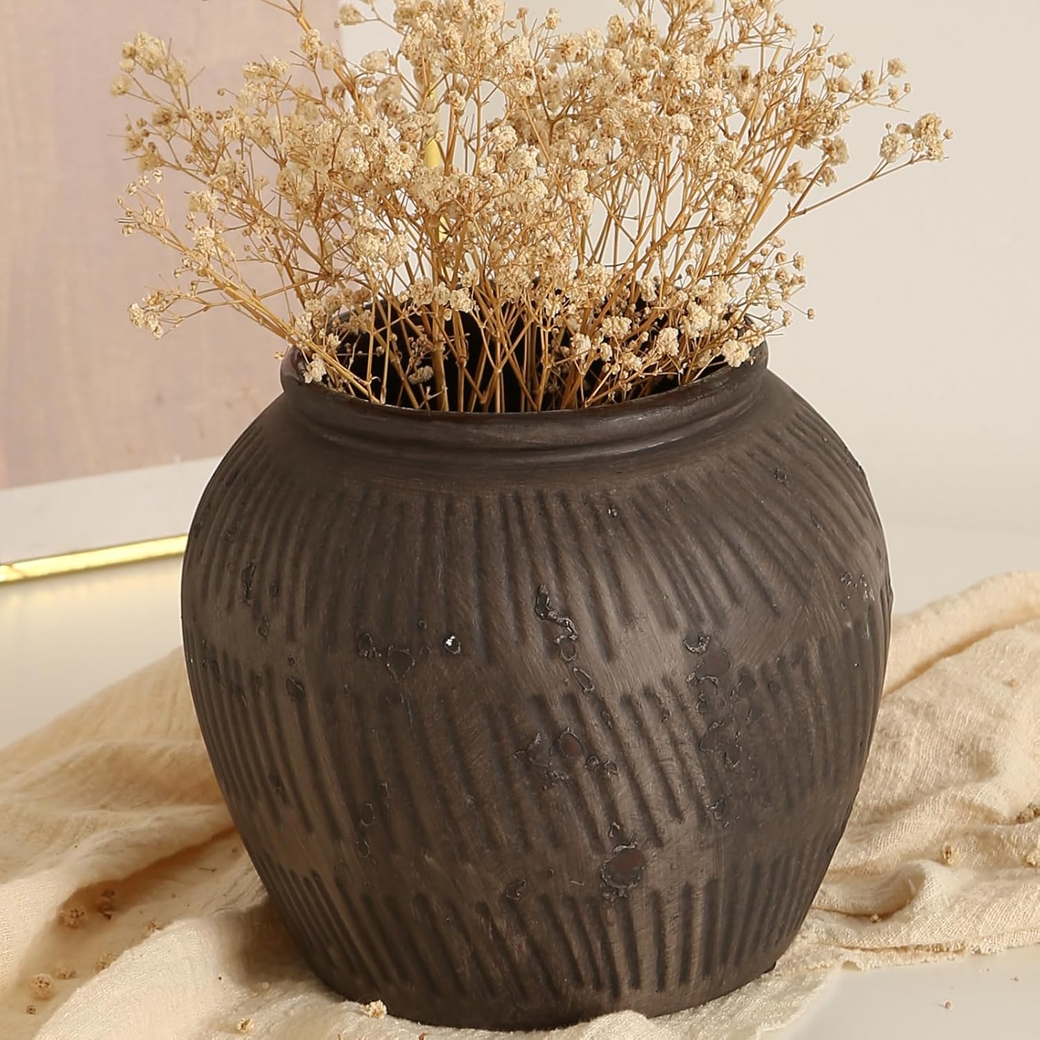 Farmhouse Vase Deal at Amazon: Now $10.49