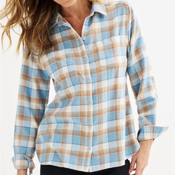 Croft & Barrow Women’s Plaid Flannel Shirt Deal at Kohl’s