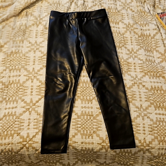 Gap Factory Girls’ Printed Leggings Deal: $7.99