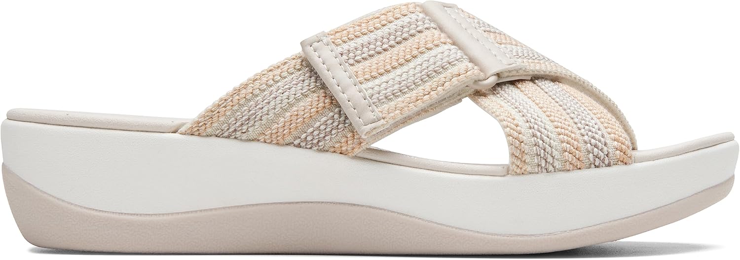 Clarks Cloudsteppers Women's Arla Wave, Beige Combi Textile, deal at Amazon