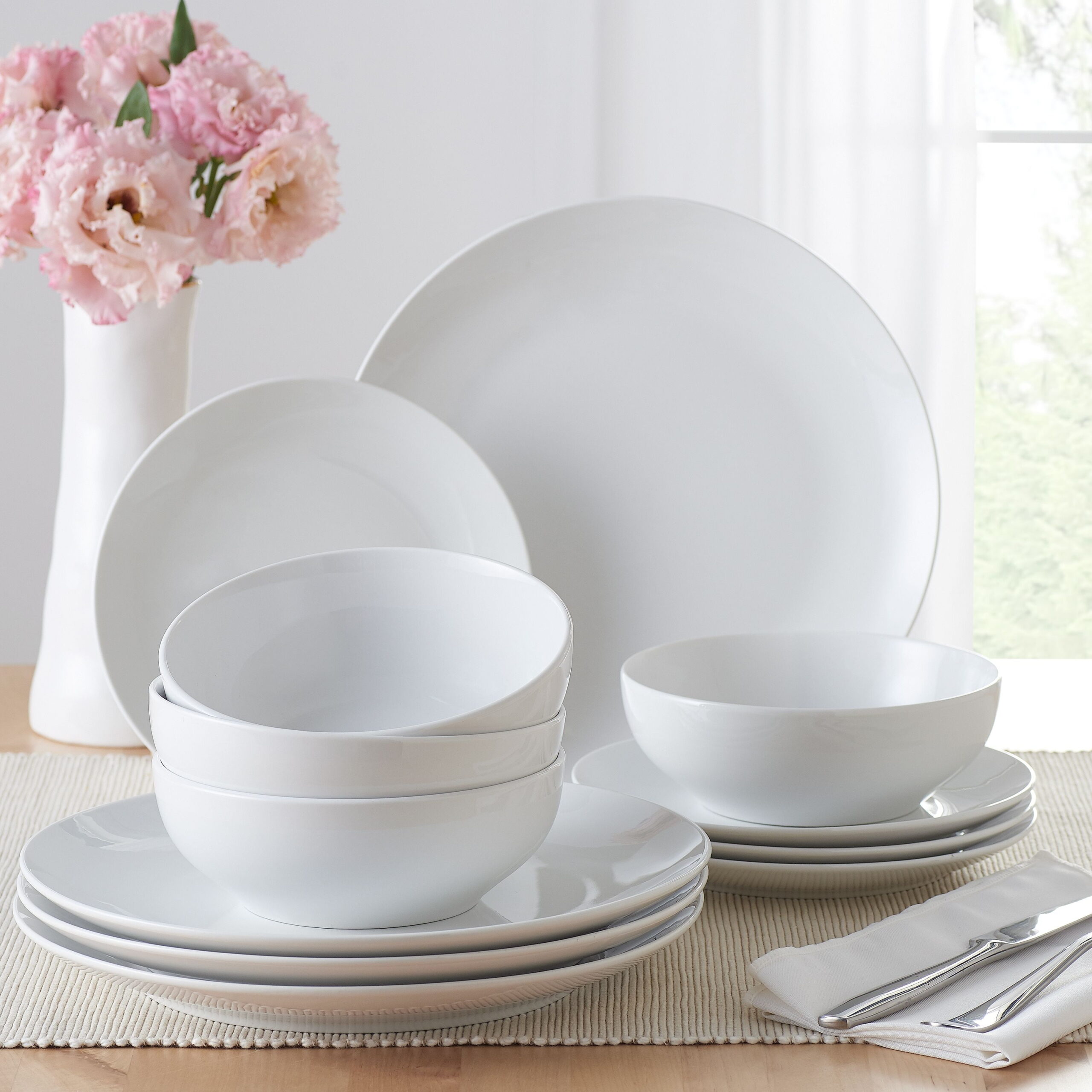 Mainstays 12-Piece Dinnerware Set Deal at Walmart: $19.88