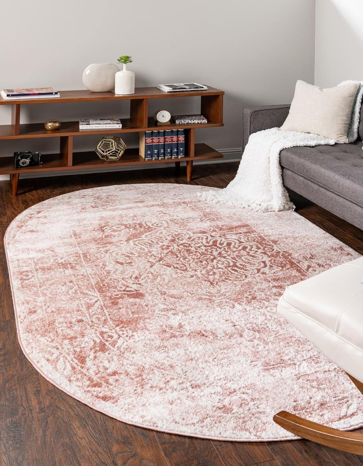 Unique Loom Oxford Collection Area Rug - Bodleian deal at Amazon