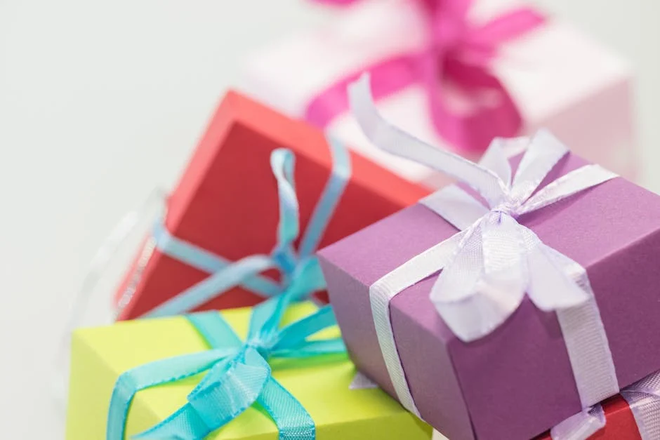 15+ Beauty Gift Ideas (Under $30!)