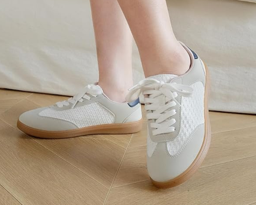 Women’s Retro Fashion Sneakers Deal at Amazon