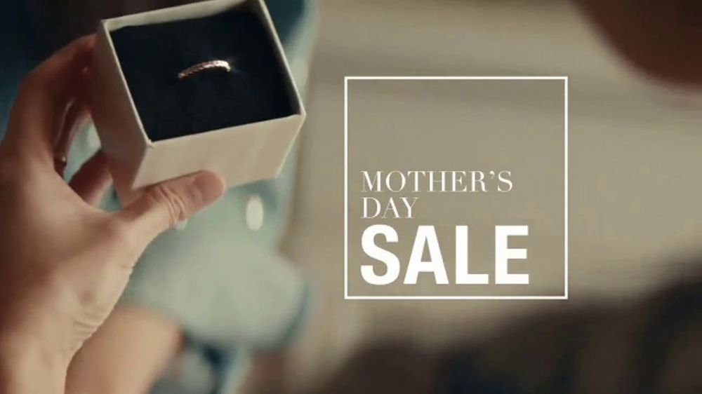 Macy’s Mother’s Day Sale: Up to 60% Off!