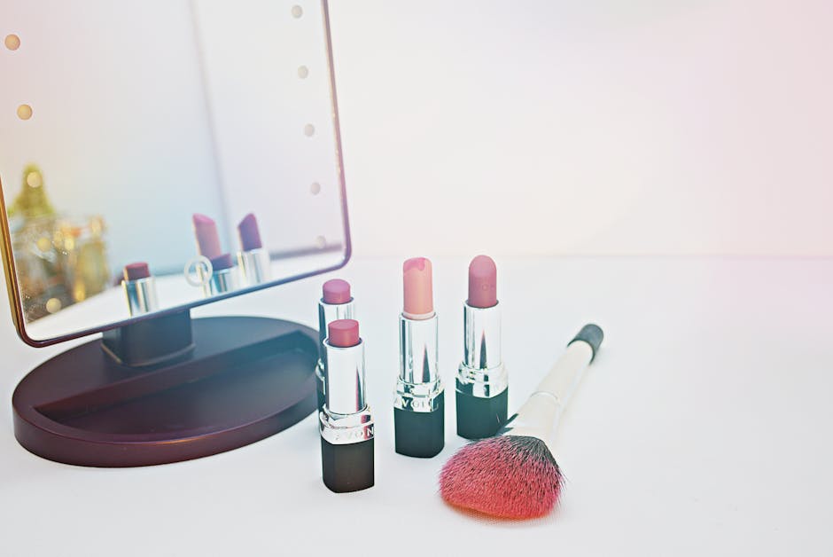 Tri-Fold Lighted Vanity Mirror Only $14.99 on Amazon (Regularly $
