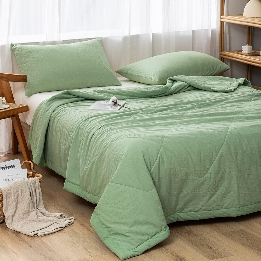 NTCOCO Summer Lightweight Comforter Set,Thin Quilt,100% Wash deal at Amazon