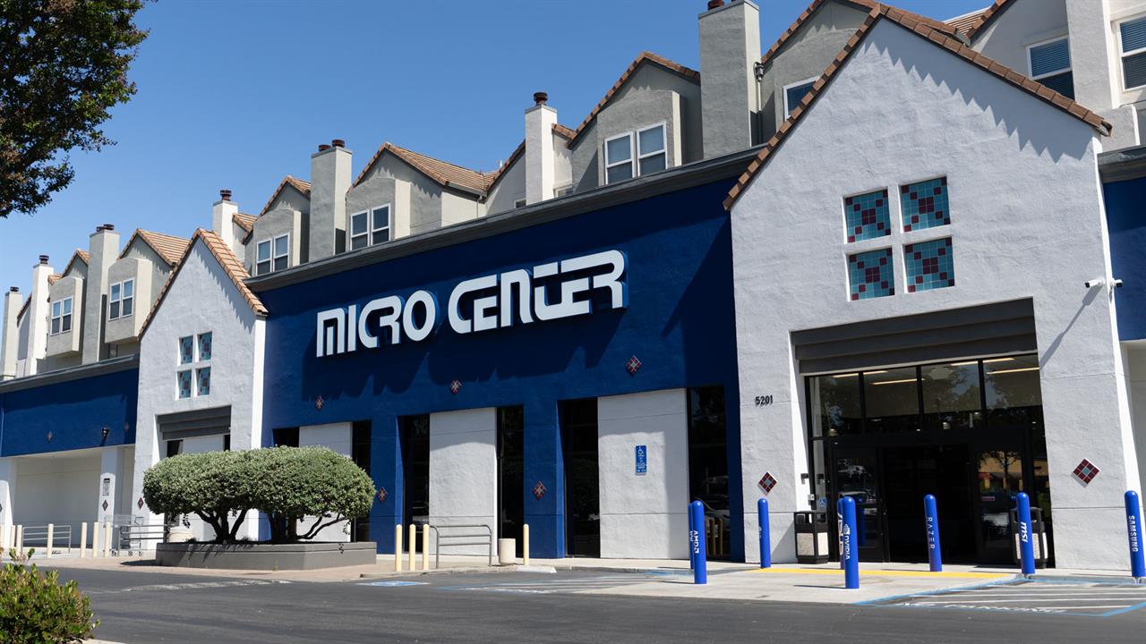 Microcenter In Store Only 270K+ Only $549.99 at Micro Center