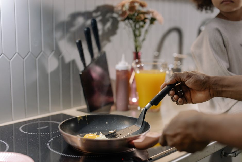 Carote 4-Cup Nonstick Egg and Burger Pan JUST deal at Walmart