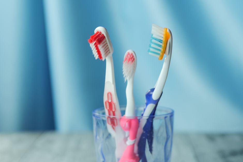 Electric Toothbrush 2-Pack for Only $9.99 (Reg. $13.98) at Amazon