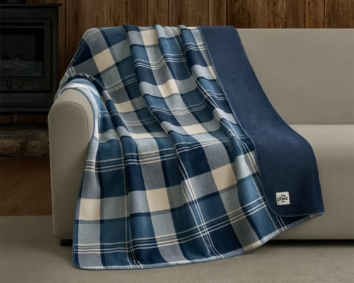 Pawz Throw Blanket Deal at Walmart: $5.55