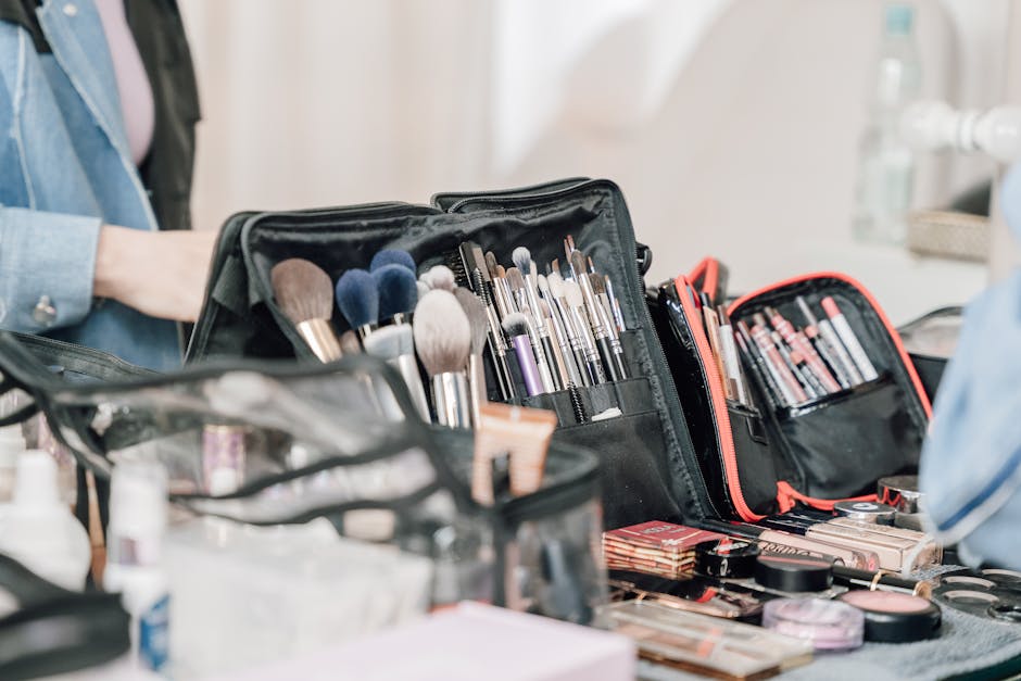 Travel Makeup Bags Only $4 (Reg. $13) at Amazon