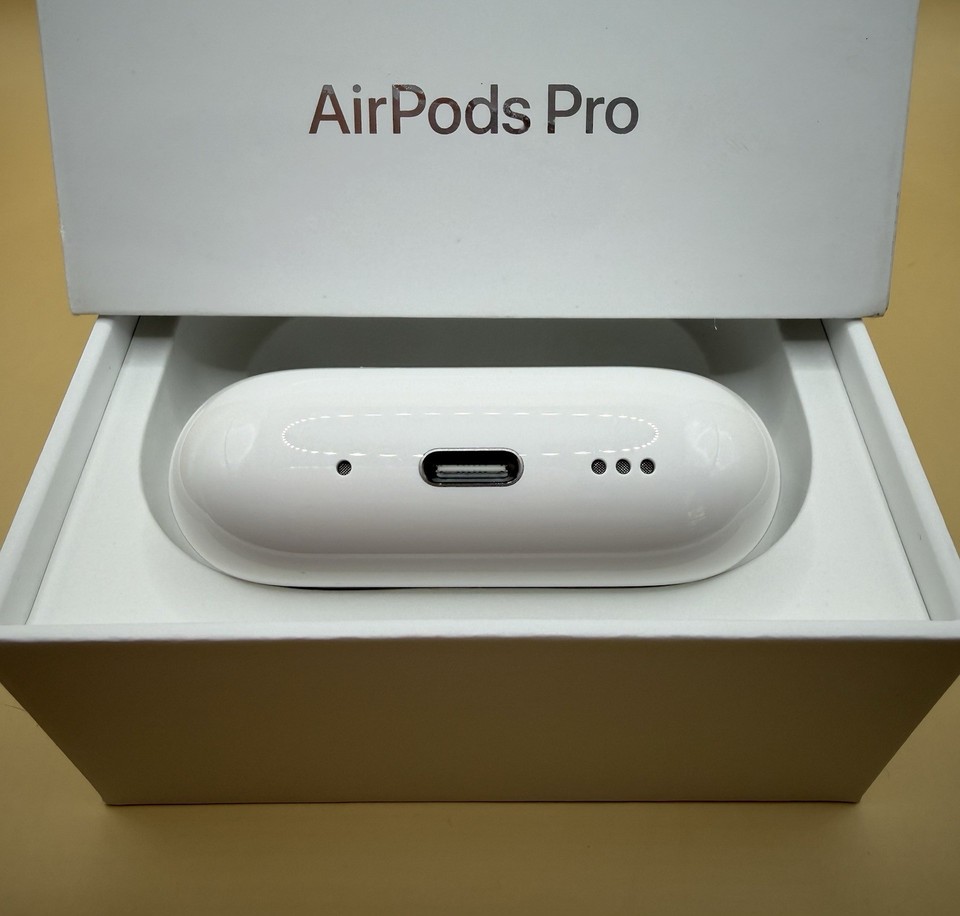 Open Box Apple AirPods Pro 3 Deal for $96 at eBay