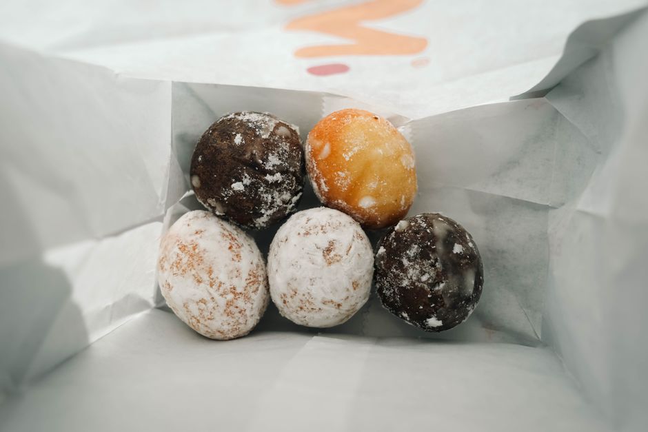 Dunkin’ Donuts: Free Medium Refresher!