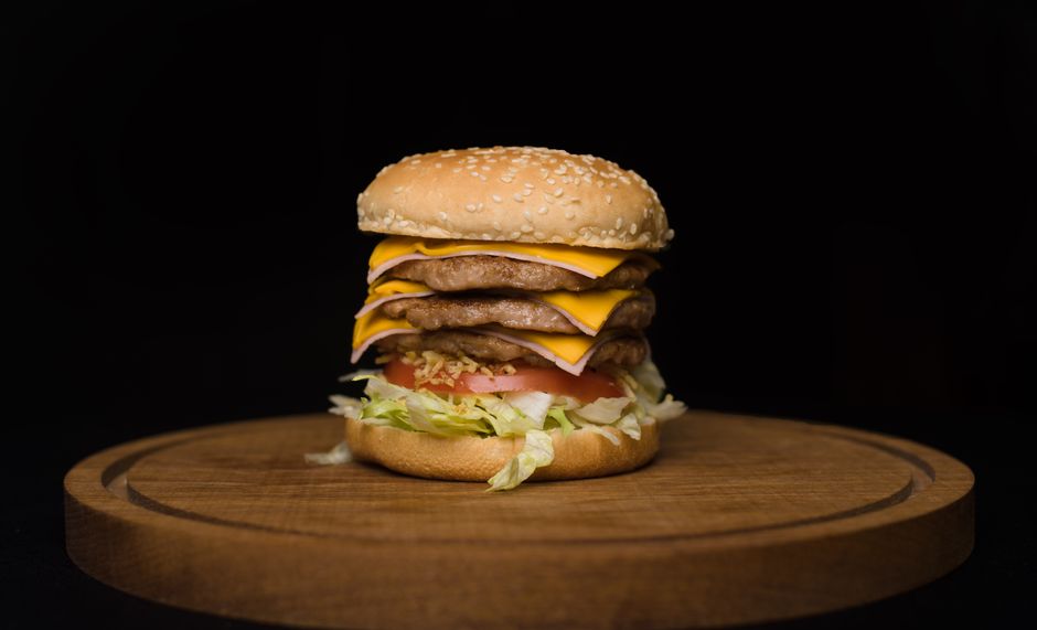 BOGO Free Big Carl Burgers at Carl’s Jr. – Today Only!