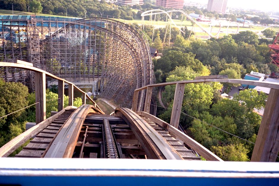Up to 57% Off Six Flags Admissions – From Only $42