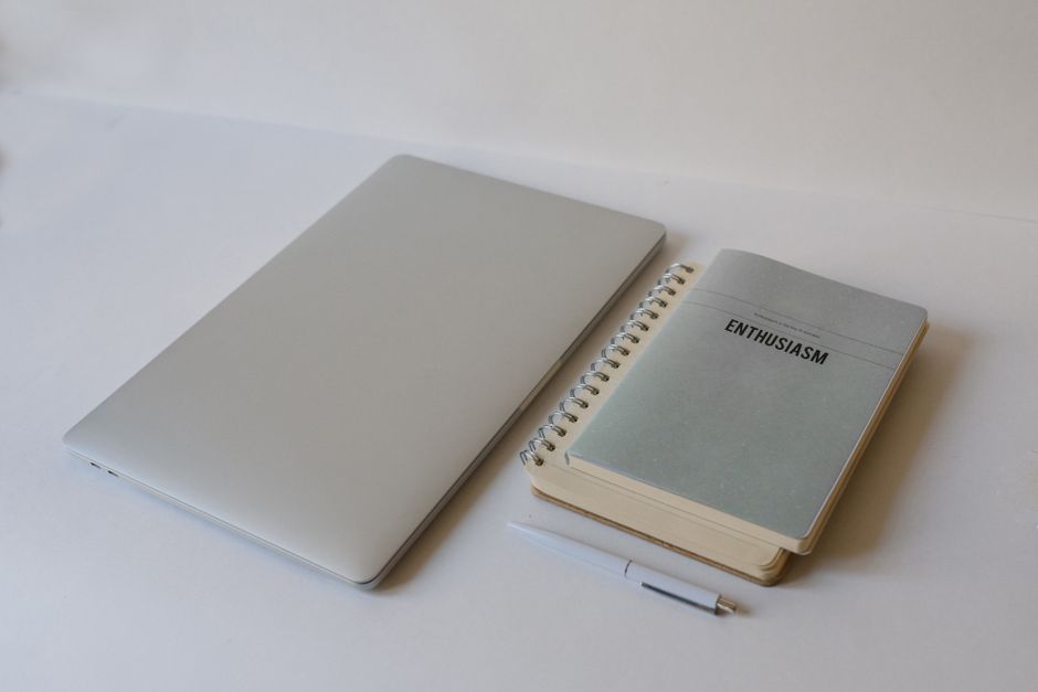 School Supplies: 2-Pocket Folder Only $0.25 at Staples