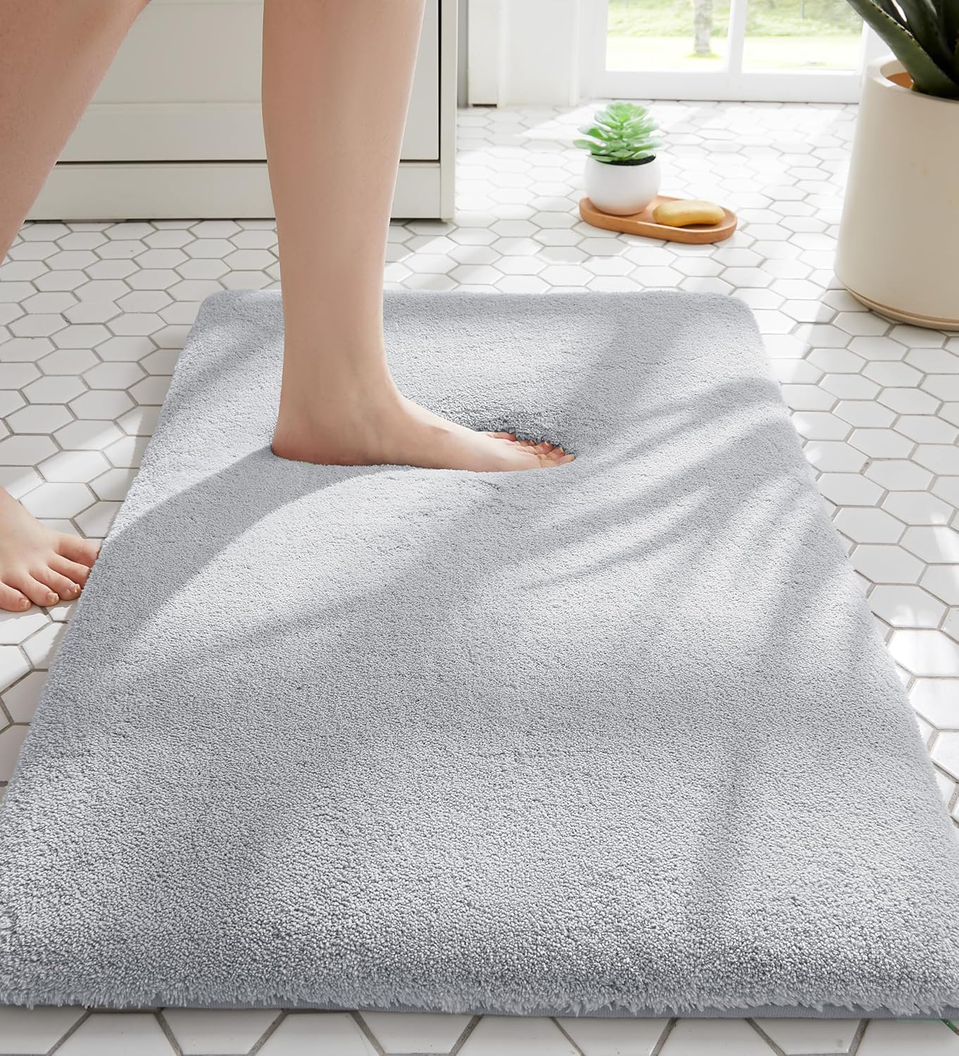 Non-Slip Quick Dry Absorbent Floor Mat Deal at Amazon