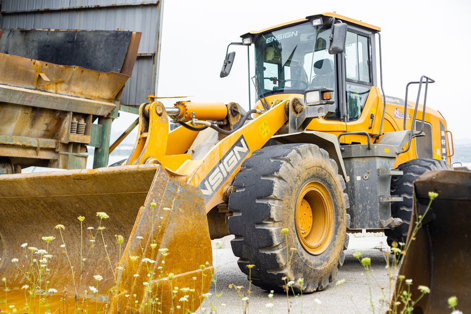 104-Pc LEGO Technic Backhoe Loader Only $5.59 (Reg. $9.99) at Amazon