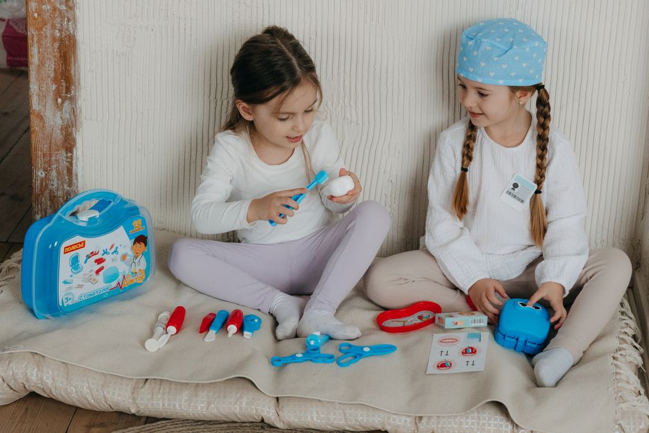 Toys & Activity Kits Only $10 Off $40 at Target