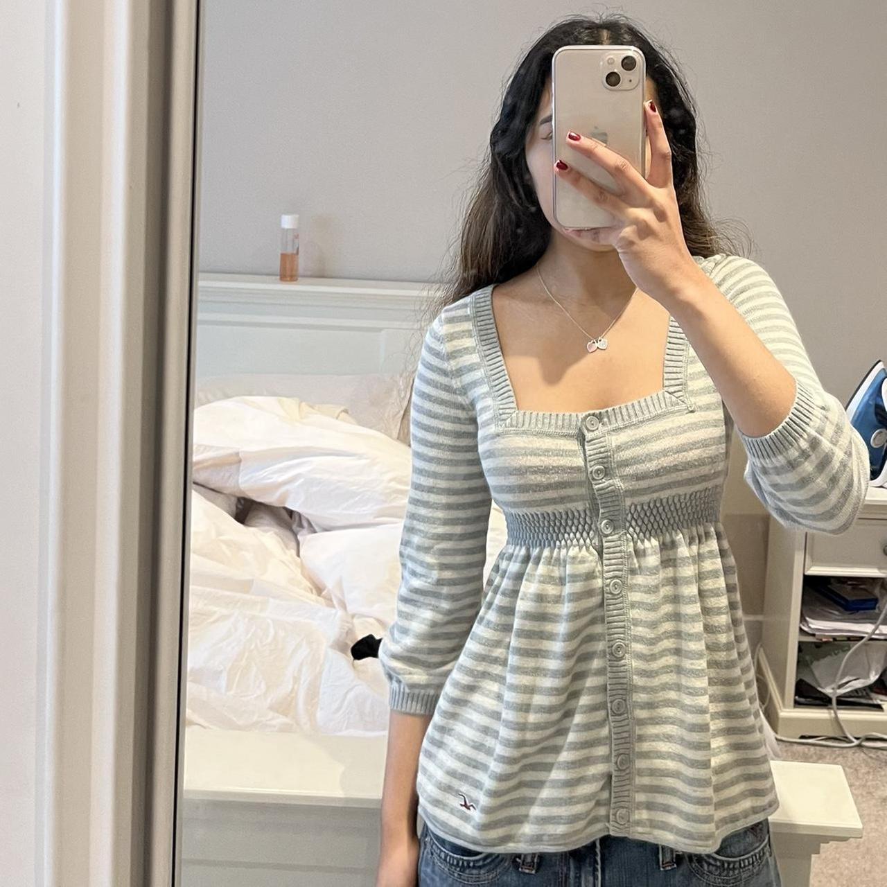 Hollister Women’s Clearance Sale: Save Big on Styles