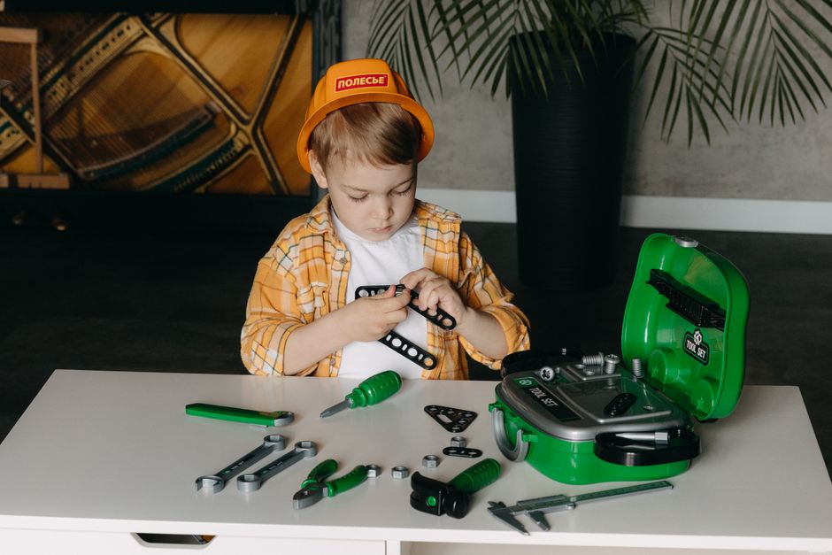 Great savings on interactive toys and arts & crafts kits