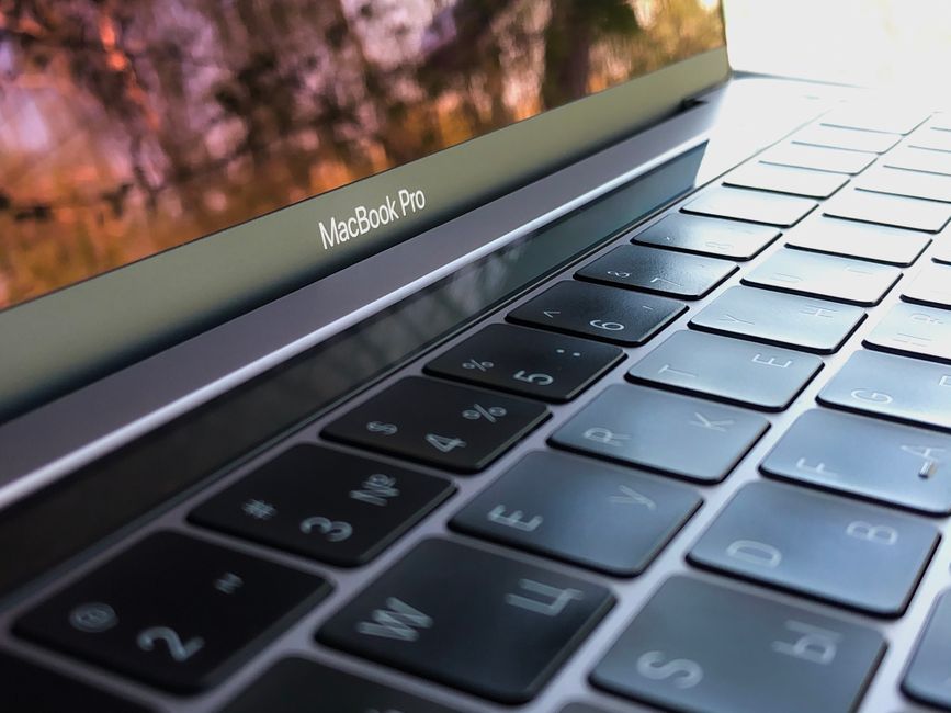 Woot iPad & Macbook Deal Only $50 (Reg. $100+) at Computers