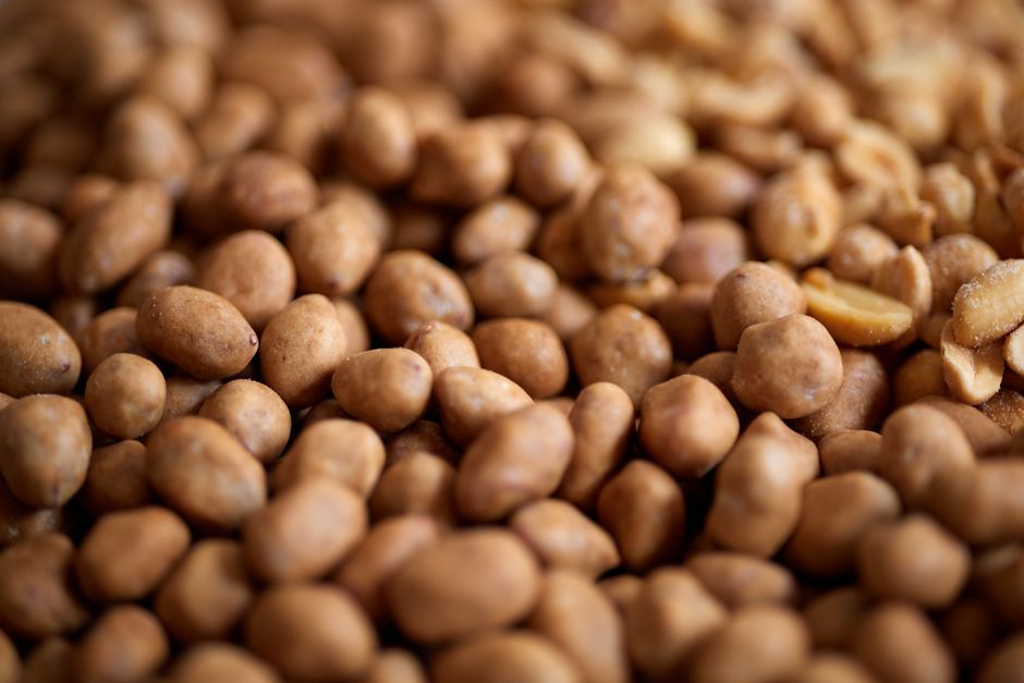 16-Oz Planters Dry Roasted Peanuts Only $2.5 (Reg. $2.97) at Amazon