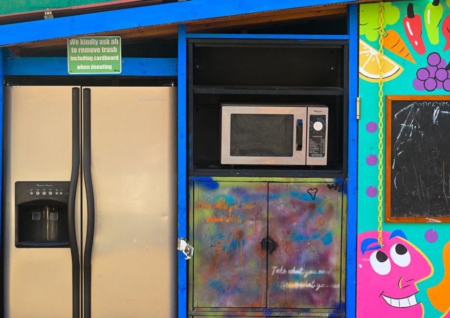 Mini Fridge Deals Only $19.99 Shipped at Walmart