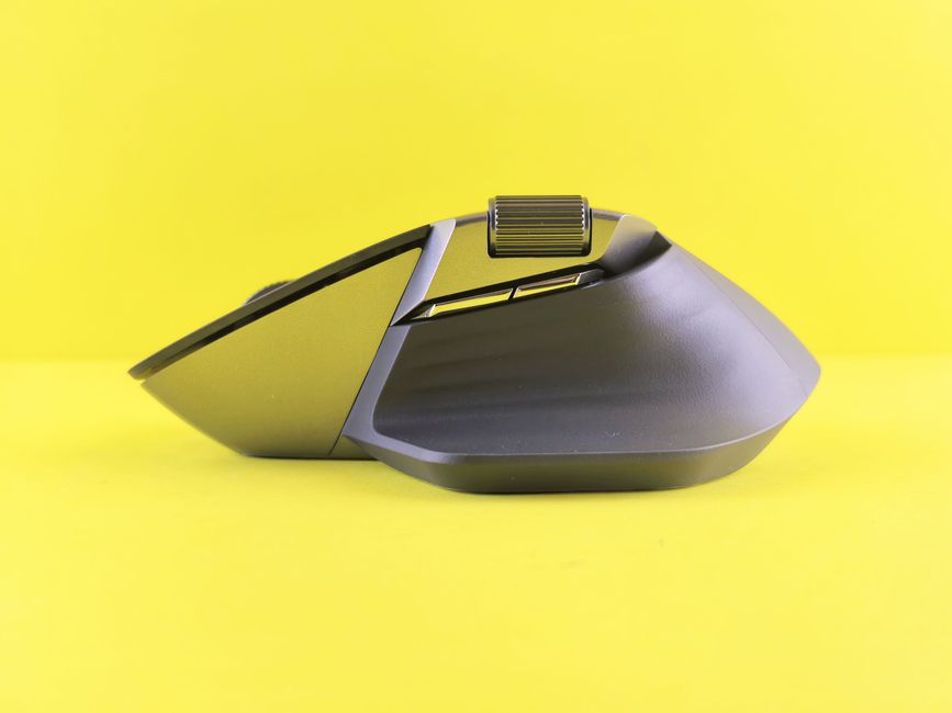 Acer Bluetooth Ergonomic Mouse Only $27.49 (Reg. $54.99) at Amazon