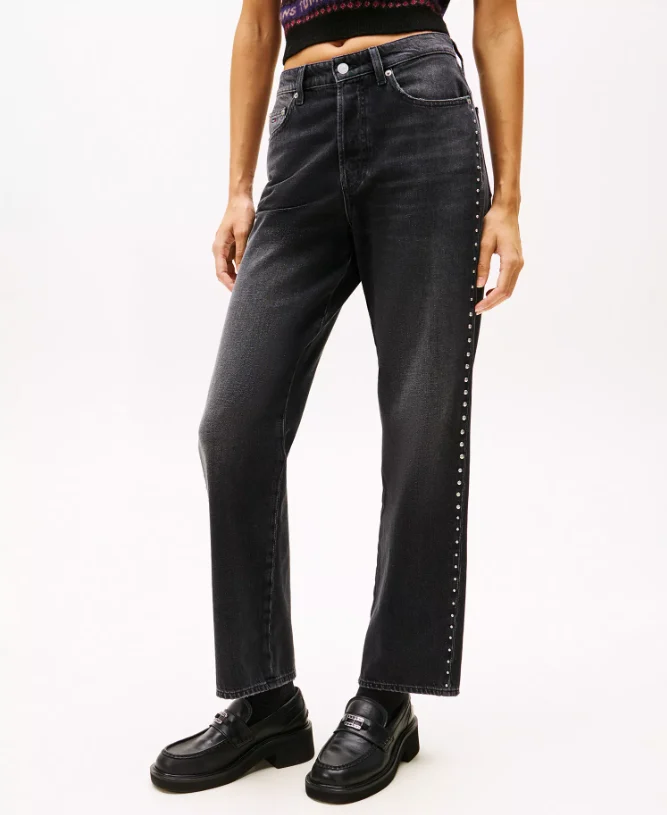Tommy Jeans Women’s Layla High-Rise Slim Straight Jeans Deal at Macy’s: Save 82%
