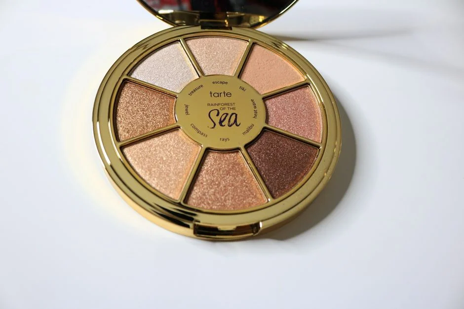 Tarte Cosmetics Sale Up to 70% Off + Free Shipping at the store