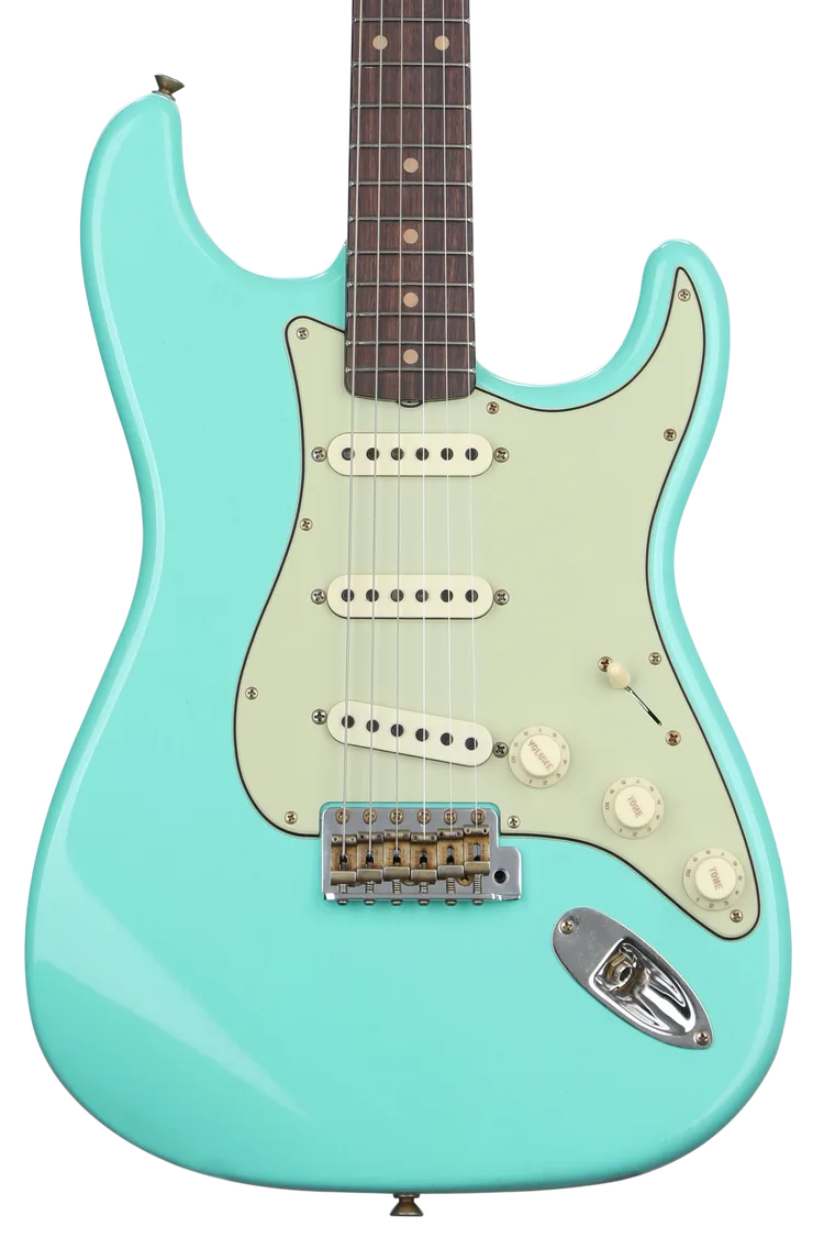 Fender Custom Shop 1959 Stratocaster Journeyman Relic Only $3300