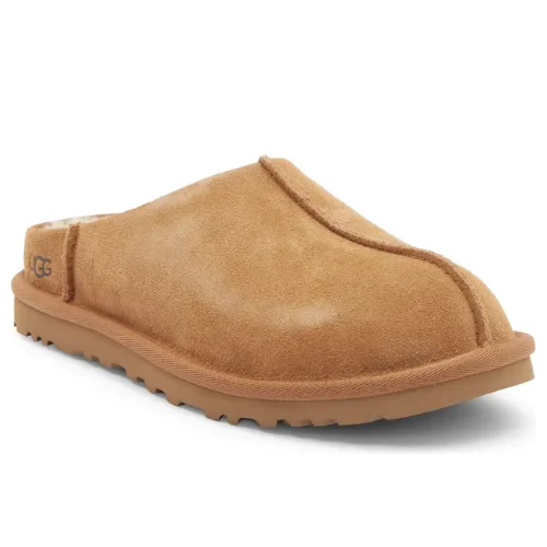 UGG Women’s Loria Clogs Only $89.97 (Reg. $110) at Nordstrom Rack