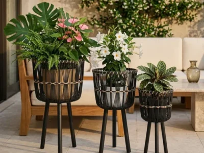 Wicker-Planters