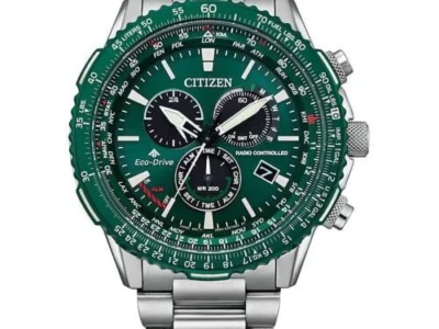 Kohl’s Daily Pick: Citizen Men’s Eco-Drive Chronograph 42mm Stainless Steel Bracelet Watch (Green Dial)