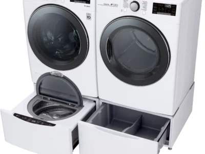LG Washer & Dryer Bundle Just $1399.98 at Best Buy