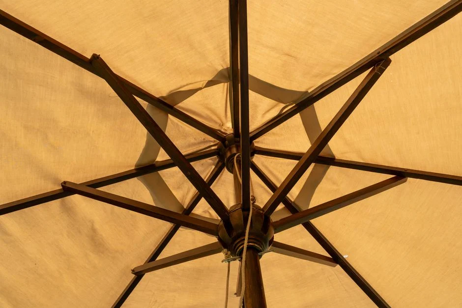 10‑FT Cantilever Patio Umbrella Only $59 (Reg. $124.99) at Walmart