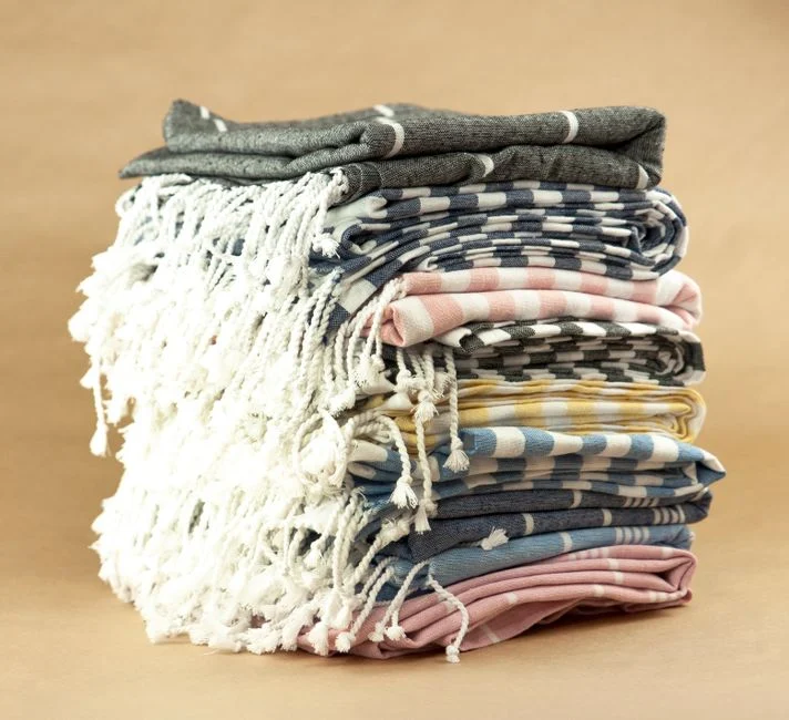Oake Organic Cotton Hand Towels Only $8.96 (Reg. $30) at Macys