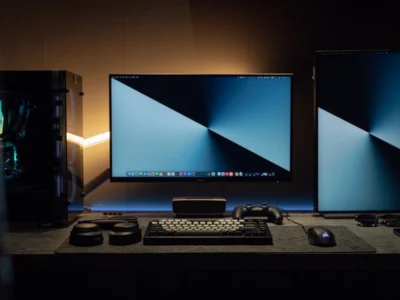 Samsung Odyssey G80HF 27″ Monitor Only $420 with Free Shipping