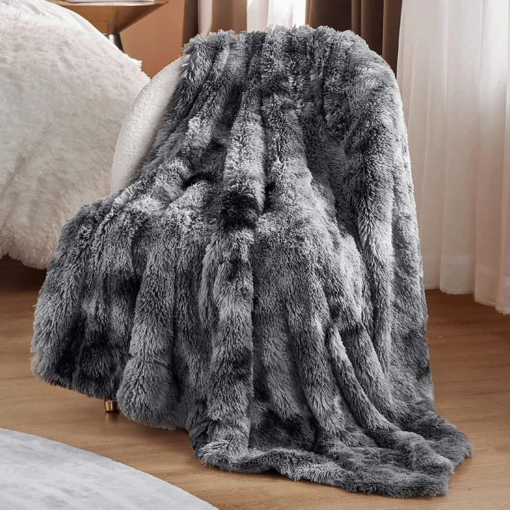 Bedsure Fluffy Sherpa Blanket Deal: Save $20.xx at Amazon