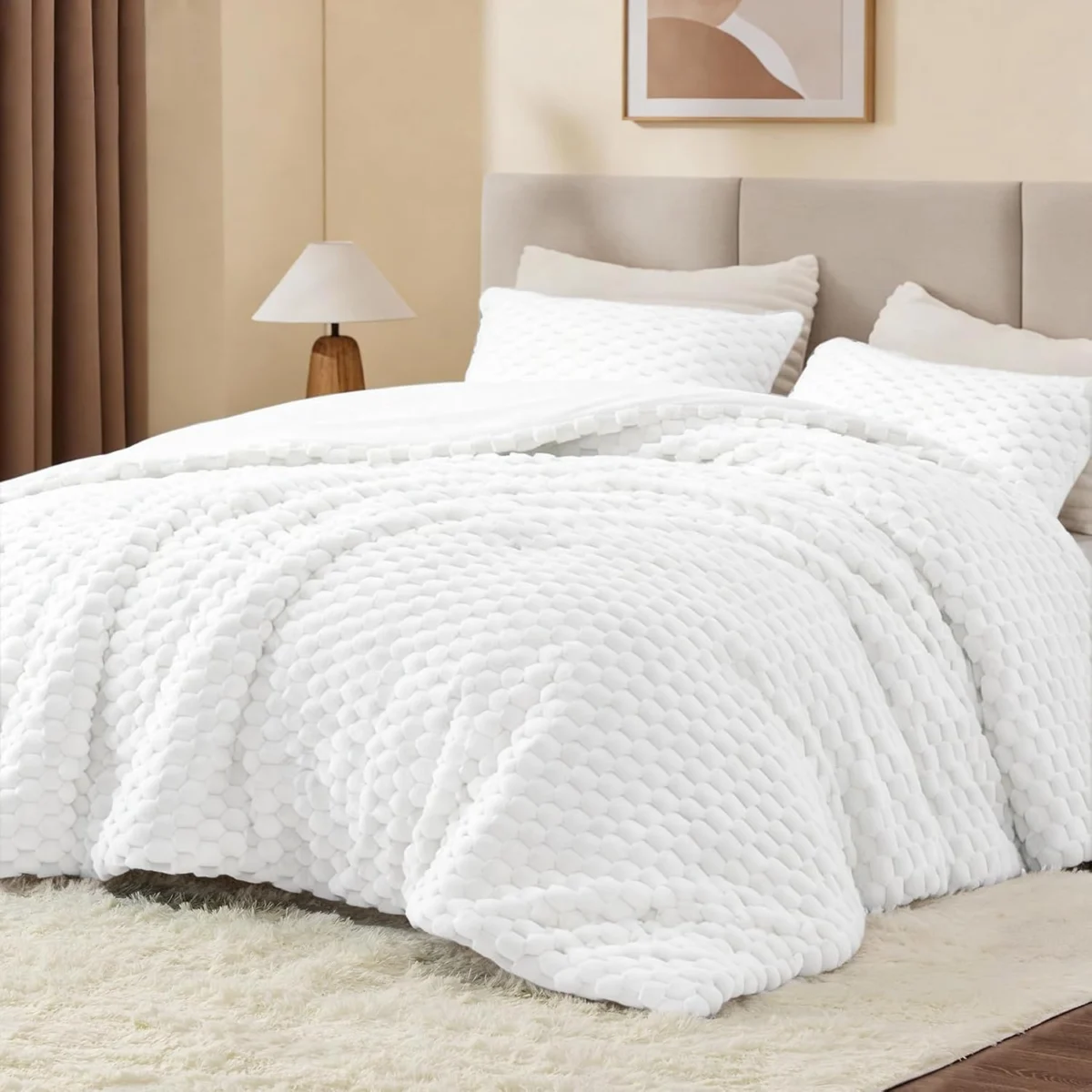 BEDELITE 3-Piece Fleece Comforter Set $19.xx (Reg. $40) at Amazon