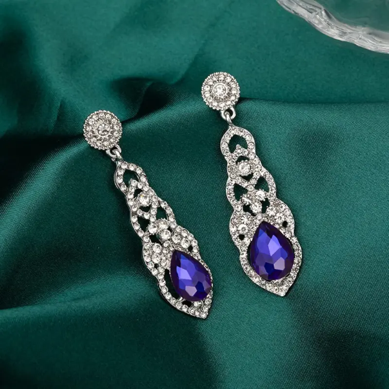 Vintage Rhinestone Teardrop Earrings Deal: Save $7.xx at Amazon