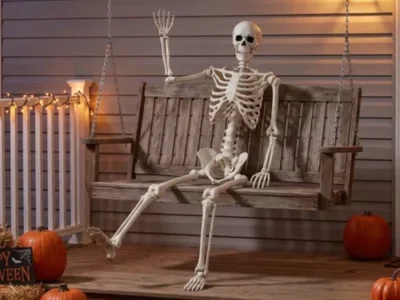 5-Foot Posable Skeleton Just $24.97 at Walmart