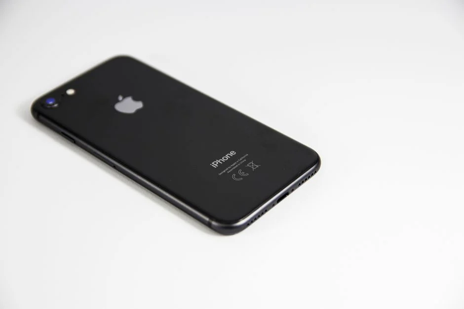 Apple iPhone 14 128GB Unlocked Only $260.xx (Refurb) at Woot
